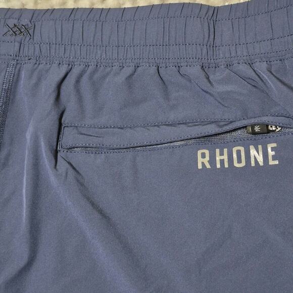 Rhone Shorts Men XL Navy Multi Zip Pockets Outdoor Stretch Athletic Logo Preppy - Picture 8 of 9